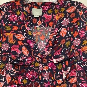 Size 8 Maeve Anthro popover shirt w/autumn print. Navy w/orange & pink leaves